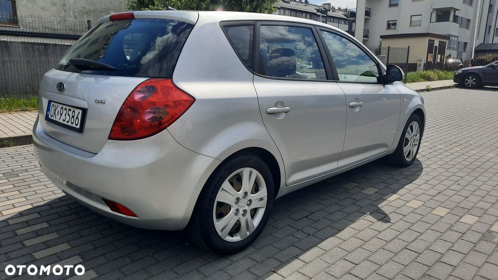 Kia Ceed - 3