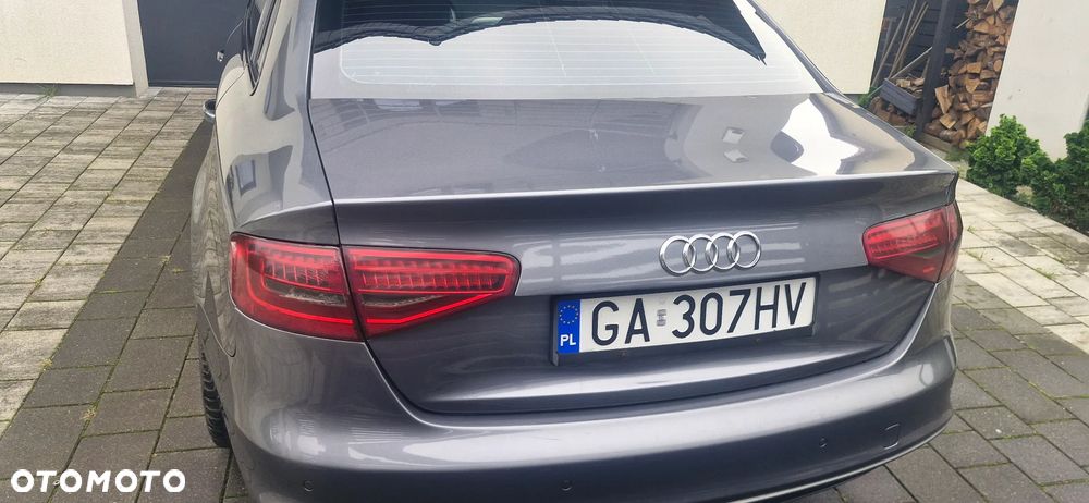 Audi A4 2015 photo 5