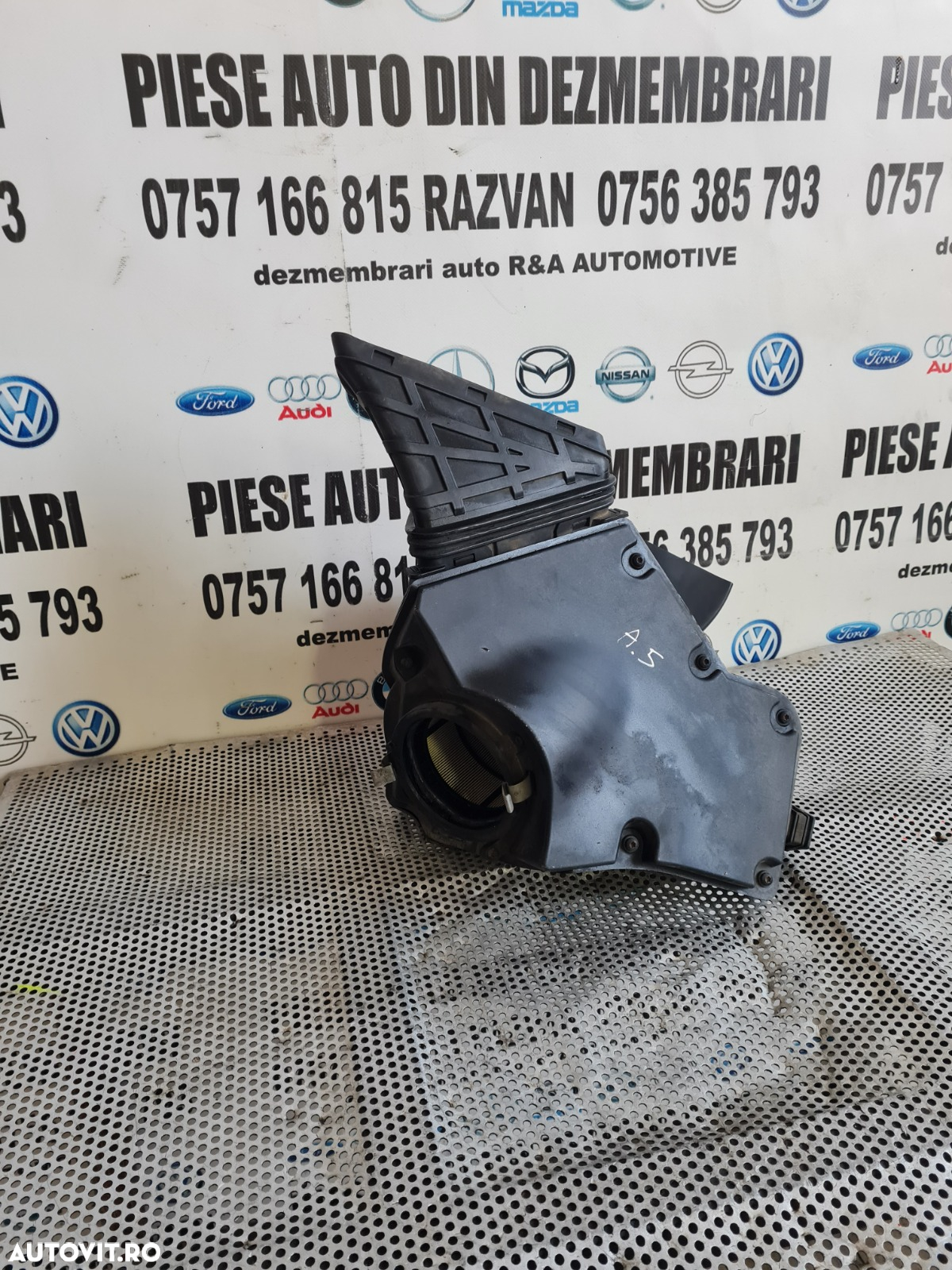 Carcasa Filtru Aer Audi Q5 A4 B8 A5 2.7 Tdi 3.0 Tdi Cod 8KB An 2009-2010-2011-2012-2013-2014-2015 D - 5