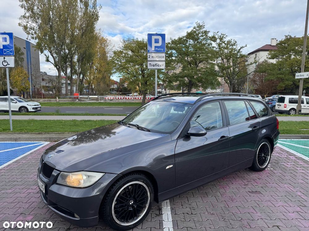BMW Seria 3 320i Touring - 19