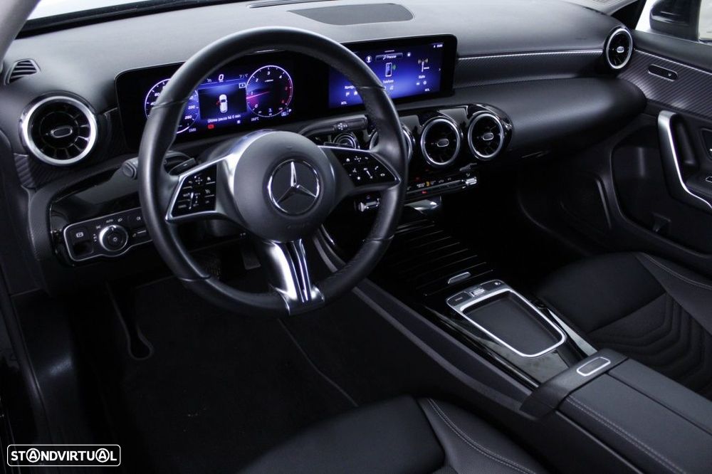 Mercedes-Benz A 200 d - 33