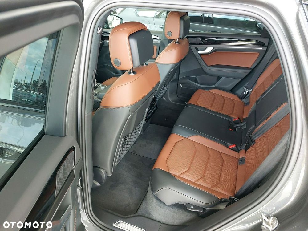 Volkswagen Touareg - 13