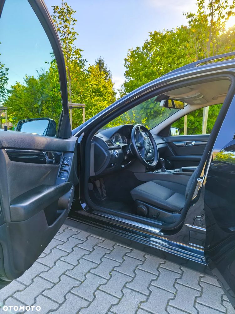 Mercedes-Benz Klasa C 200 CDI Classic - 4