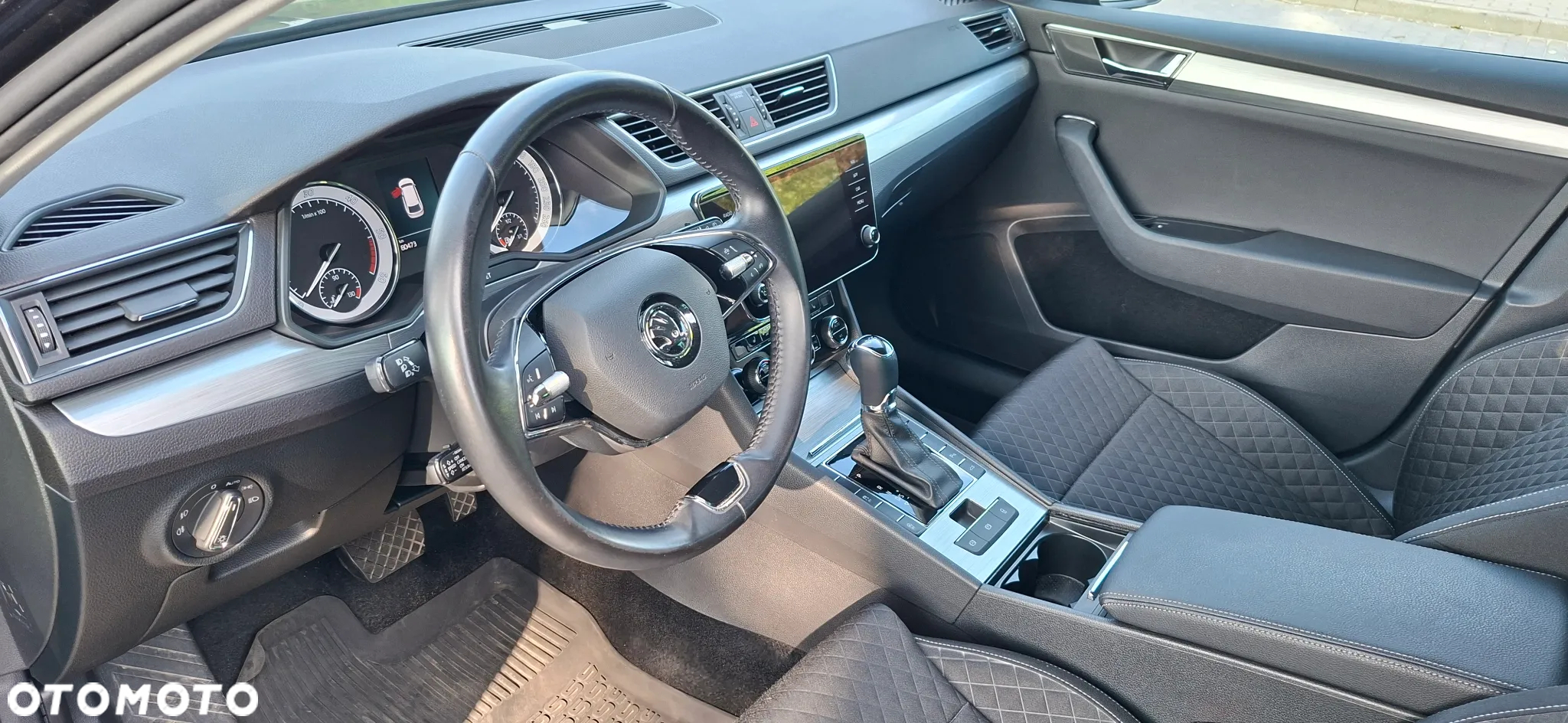 Skoda Superb 2.0 TDI SCR Ambition DSG - 8