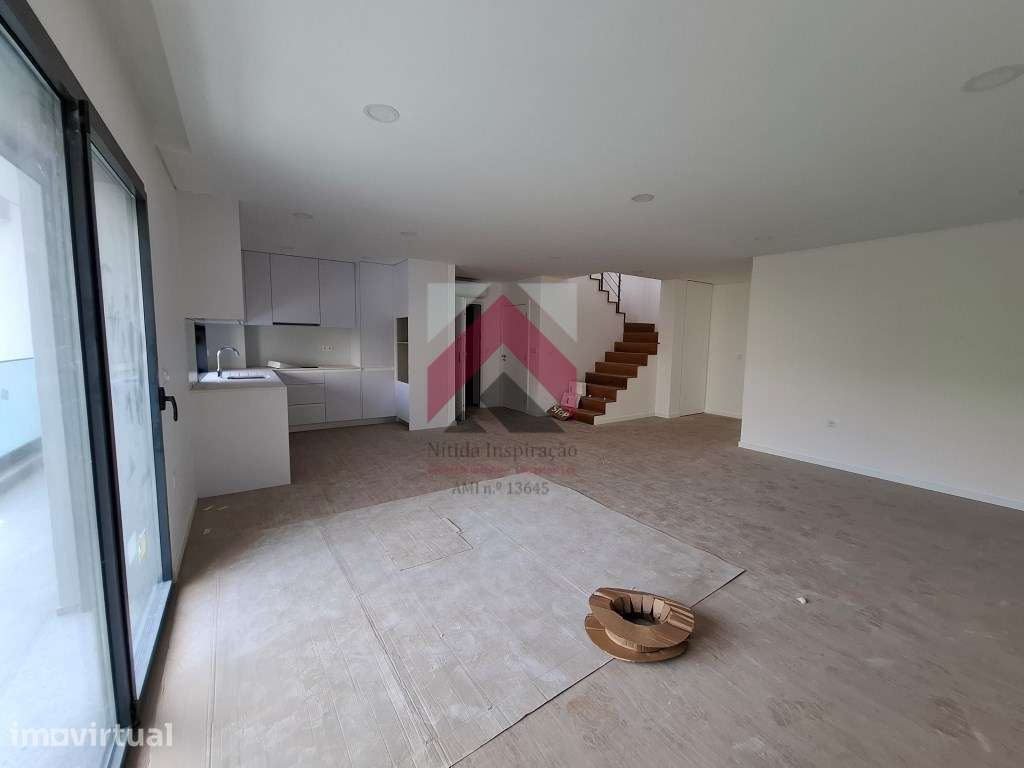 Apartamento T2 + Duplex Amplo + Terraço na Cobertura em Esgueira, A... - Grande imagem: 3/56