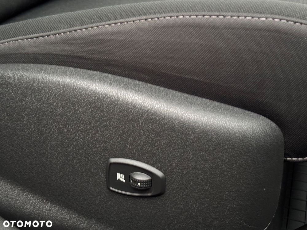 Renault Megane 1.6 16V 100 TomTom Edition - 19