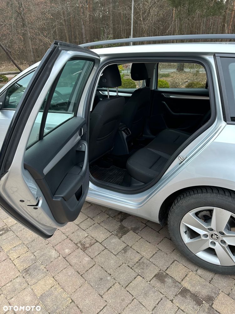 Skoda Octavia 1.6 TDI Ambition - 12