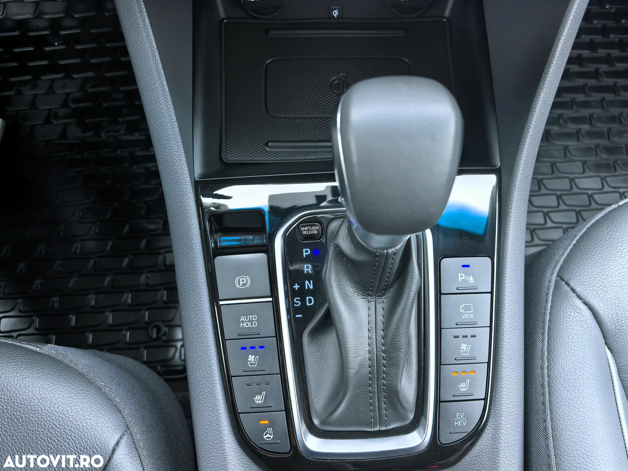 Hyundai IONIQ Plug-in-Hybrid 1.6 GDI Premium - 7