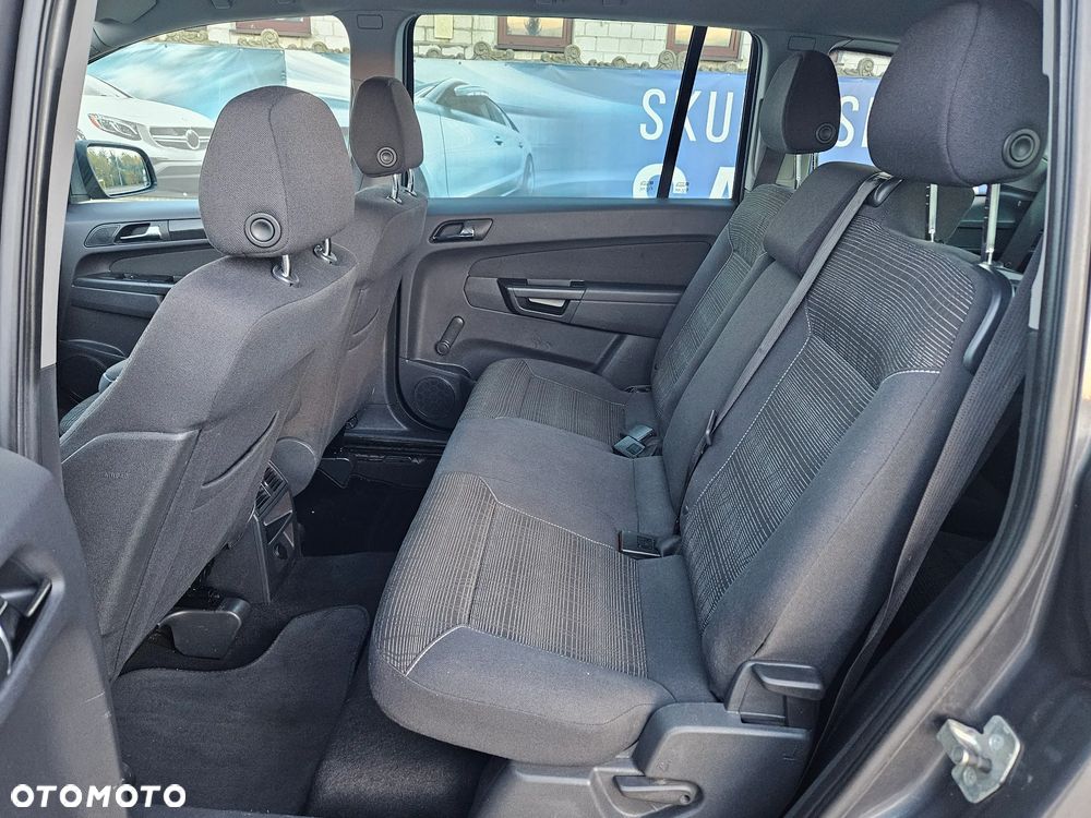 Opel Zafira - 18