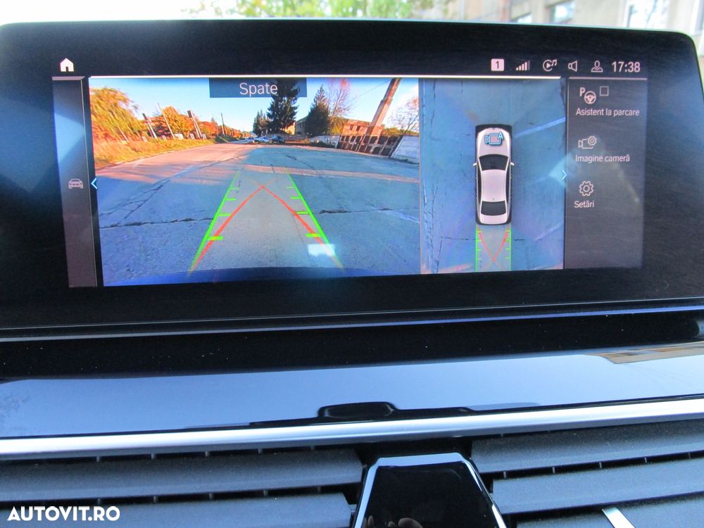 BMW Seria 5 530e xDrive Aut. Luxury Line - 28