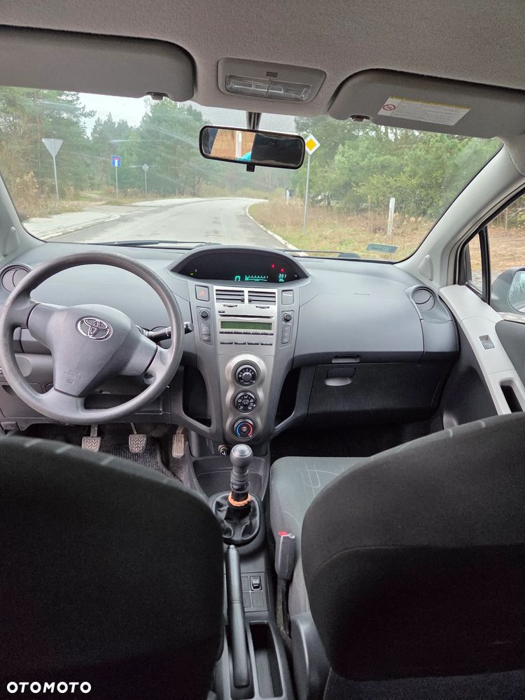Toyota Yaris 1.0 Entry - 7