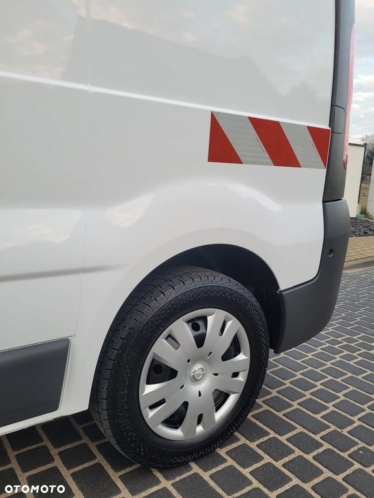 Opel Vivaro - 23