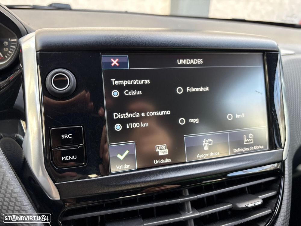 Peugeot 208 1.2 PureTech Style - 25