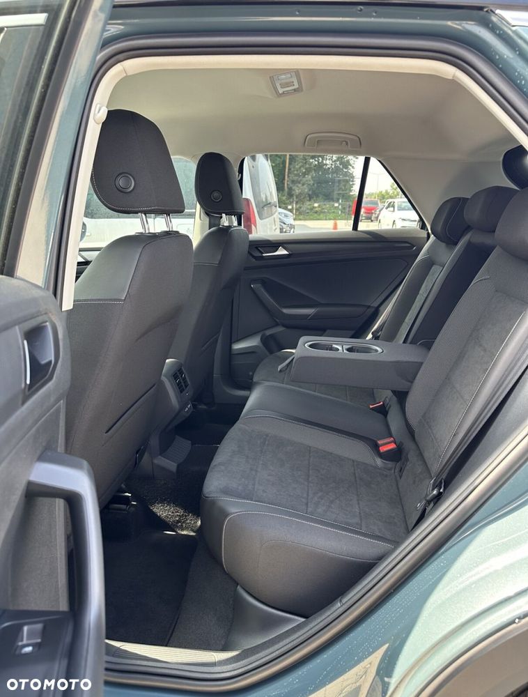 Volkswagen T-Roc - 15