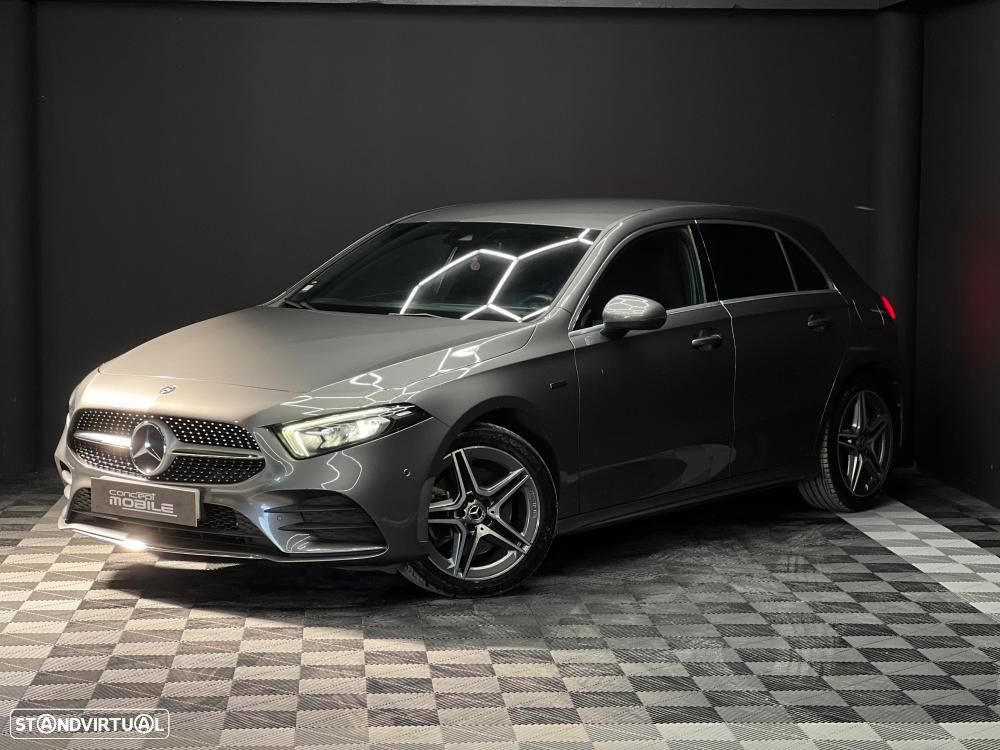 Mercedes-Benz A 250 e AMG Line - 1