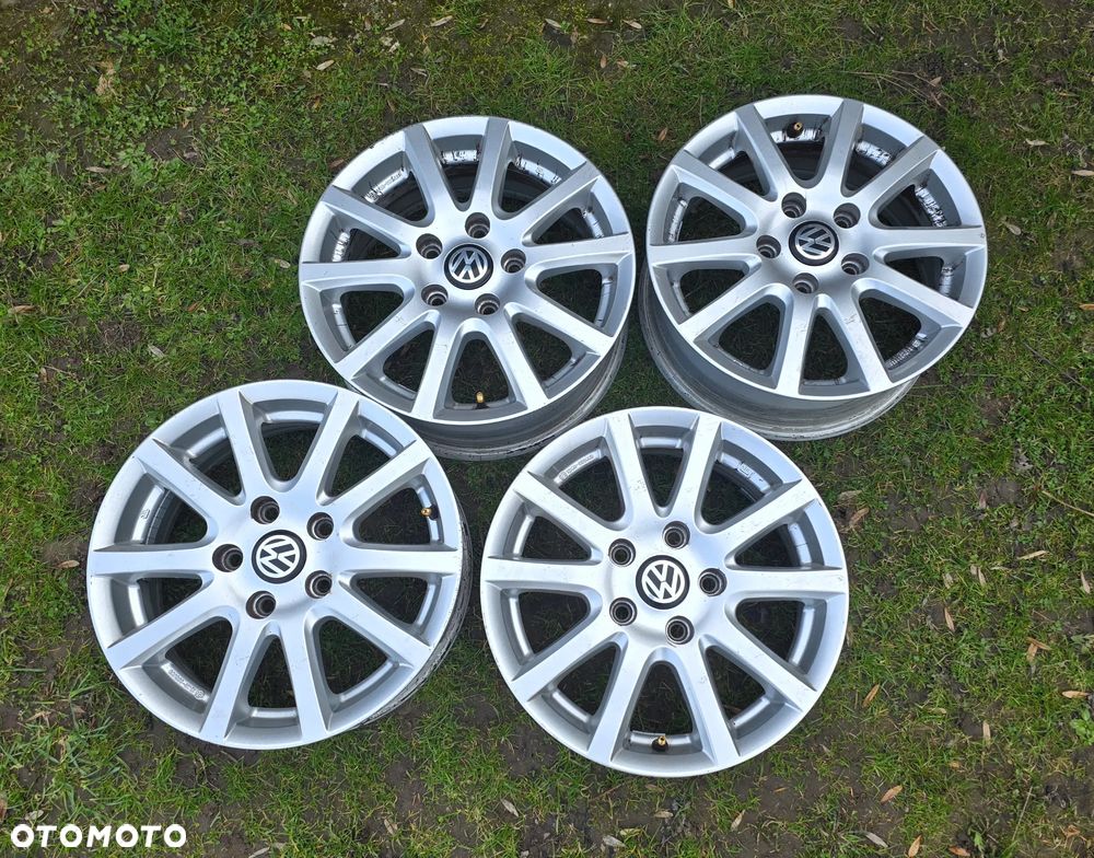 Volkswagen Golf 1.6 TDI 4Motion BlueMotion Technology Allstar - 23