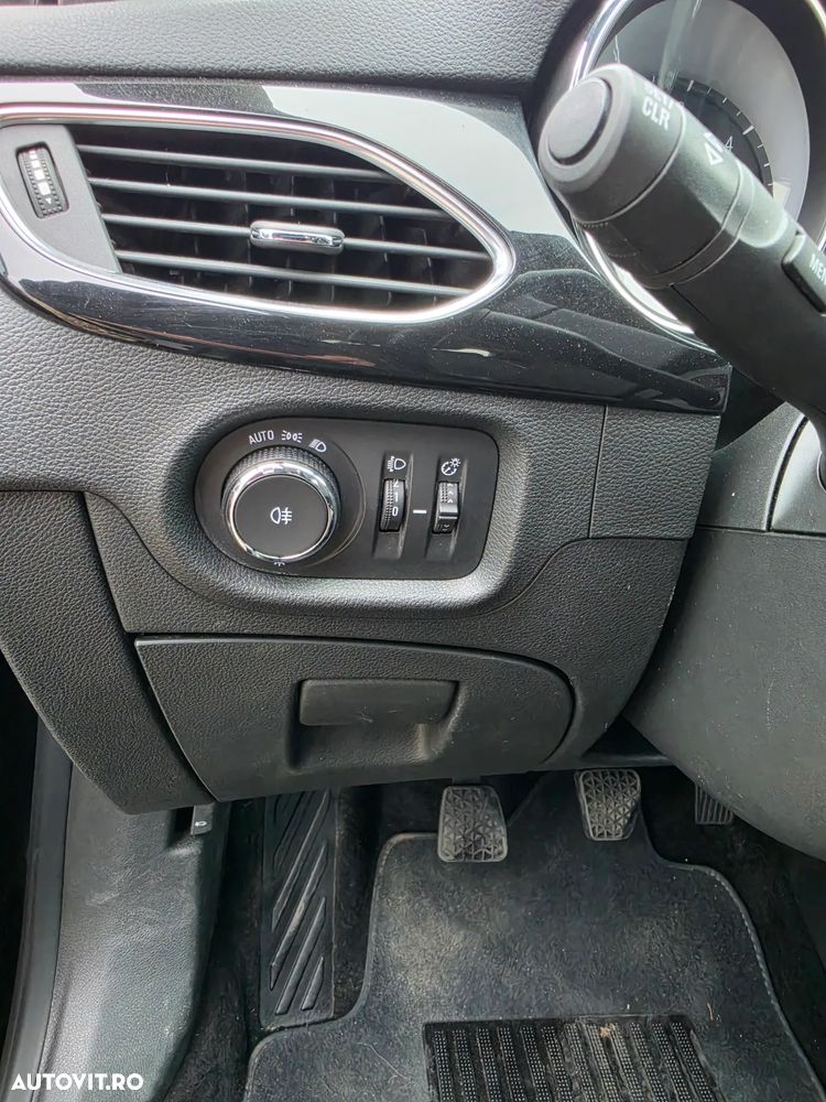 Opel Astra 1.5 D Start/Stop Elegance - 19