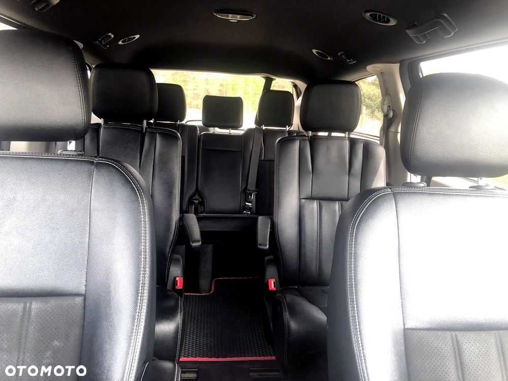 Dodge Grand Caravan - 28