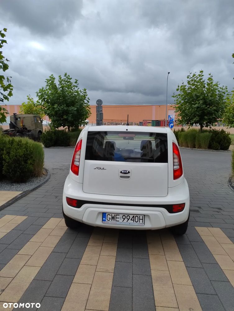 Kia Soul 1.6 CRDI M - 14