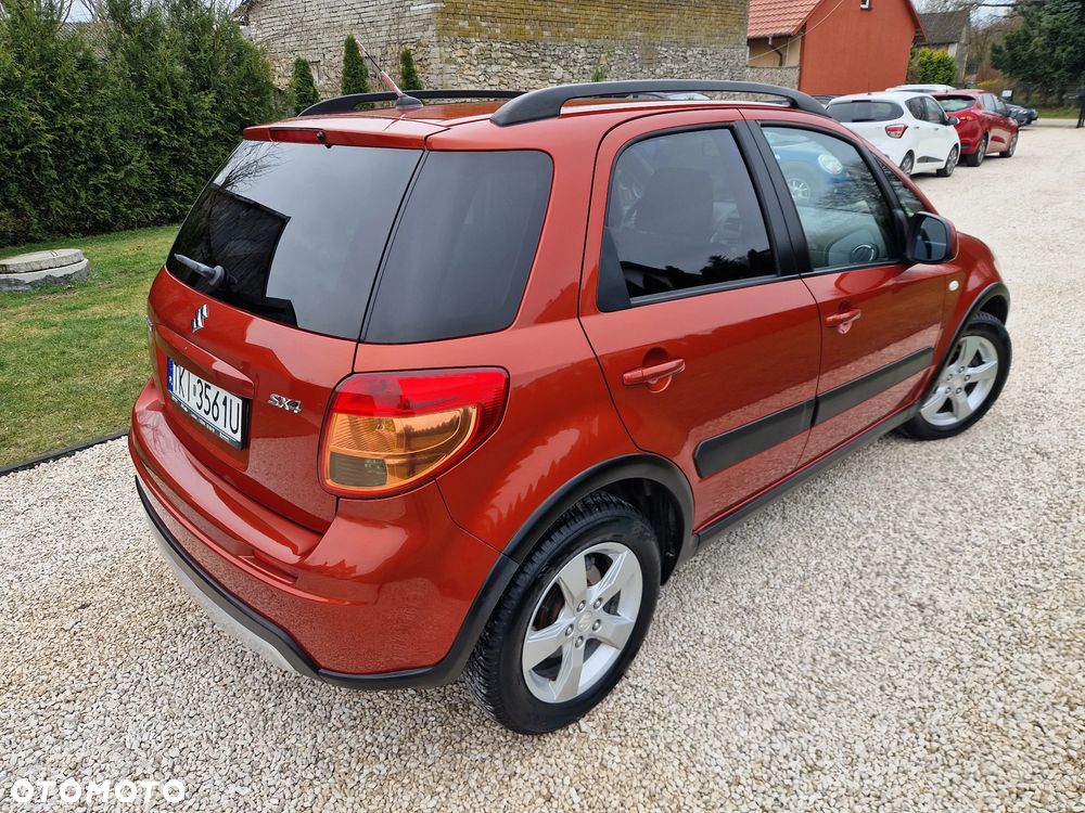 Suzuki SX4 1.6 VVT Streetline 4x2 Club - 28