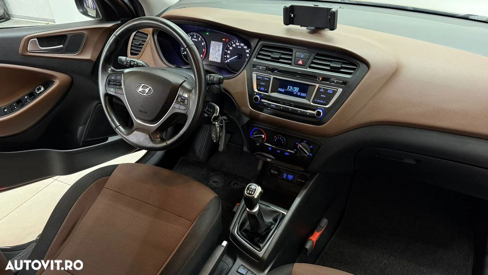 Hyundai i20 - 18