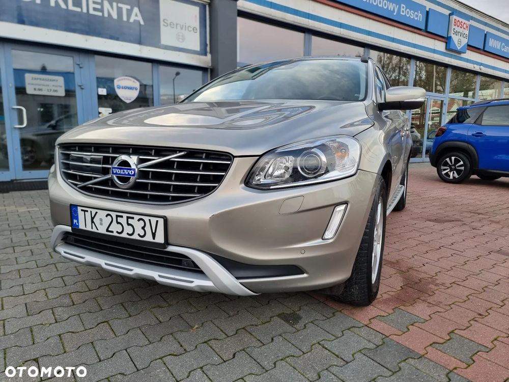 Volvo XC 60 D5 AWD Geartronic Momentum - 2