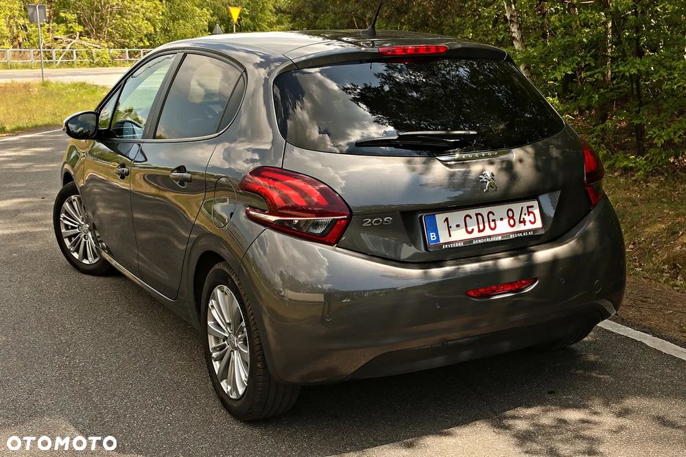 Peugeot 208 1.2 PureTech Style - 22