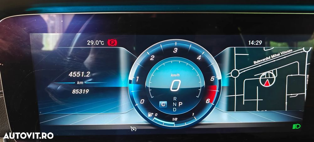 Mercedes-Benz E 220 d Aut. - 9
