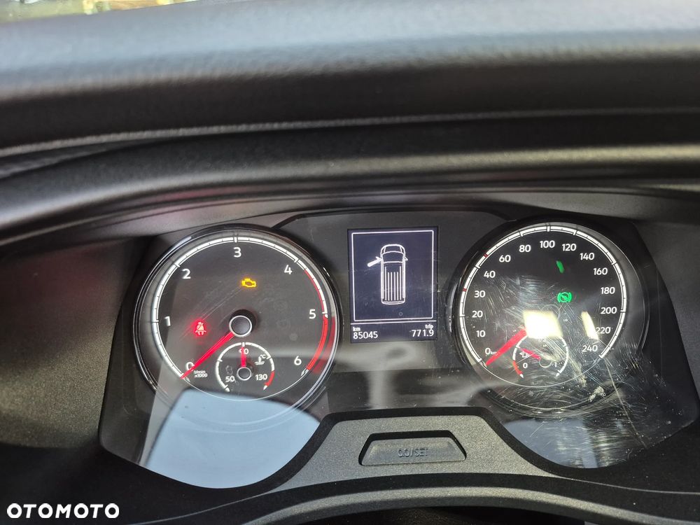 Volkswagen Transporter - 9