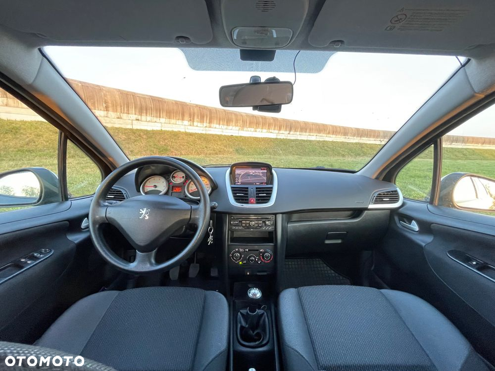 Peugeot 207 1.4 Trendy - 10