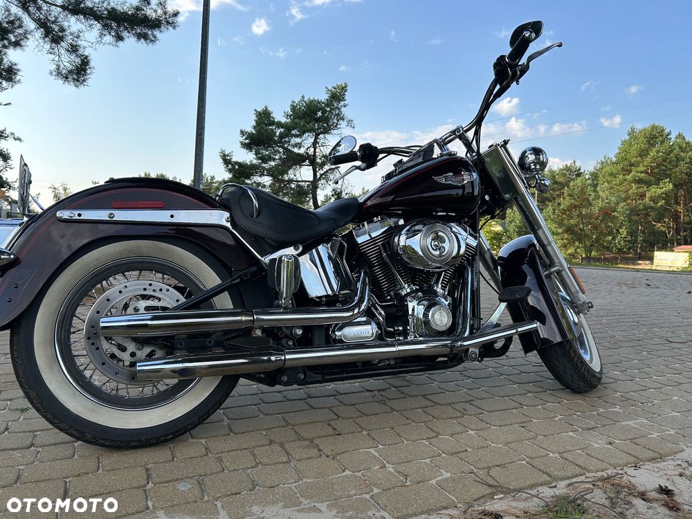 Harley-Davidson Softail Deluxe - 2