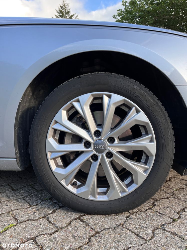 Audi A4 Avant 40 TDI S tronic - 8