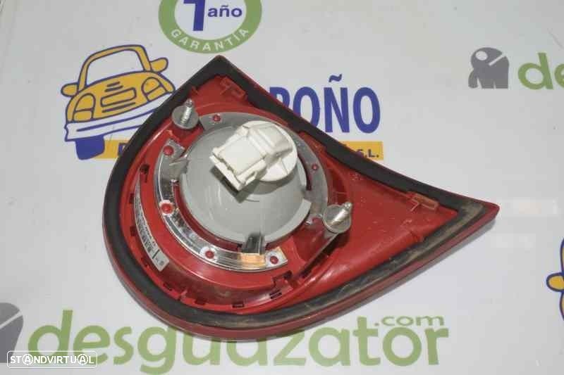 FAROLIM PORTA TRASEIRA DIREITO VOLKSWAGEN GOLF V 2003 -1K6945094E - 3