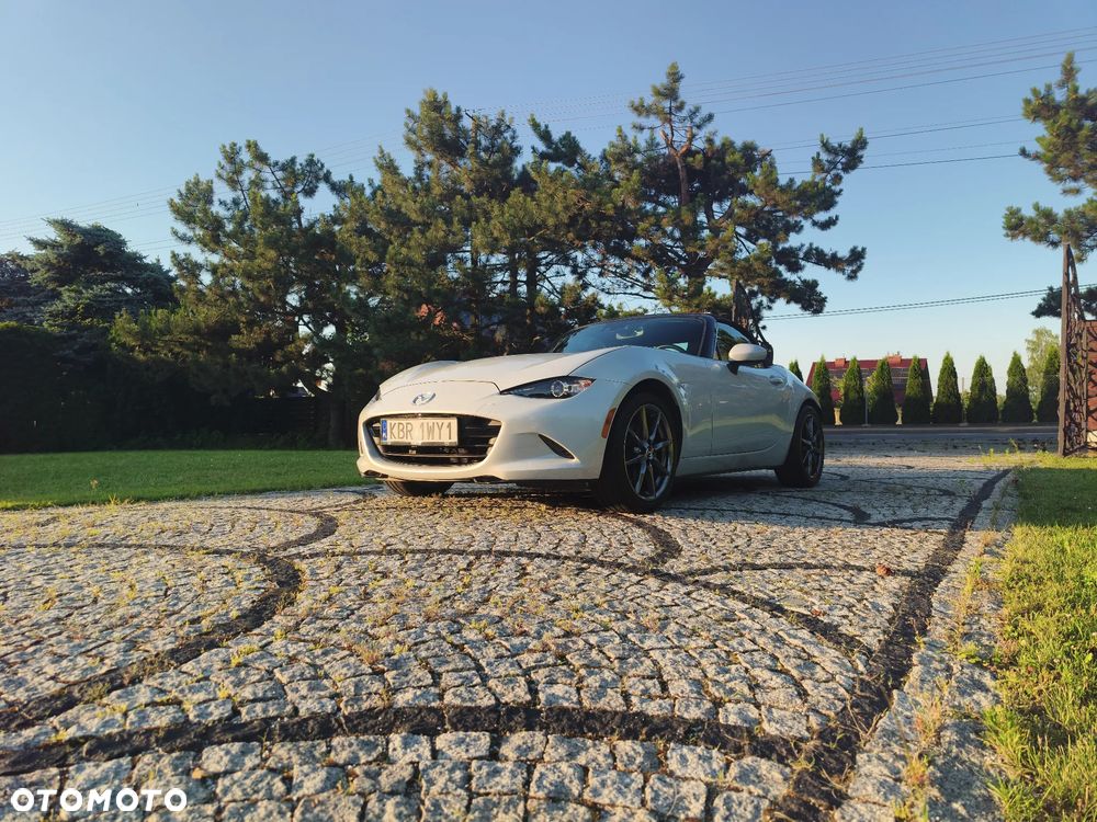 Mazda MX-5 SKYACTIV-G 160 SAKURA - 1