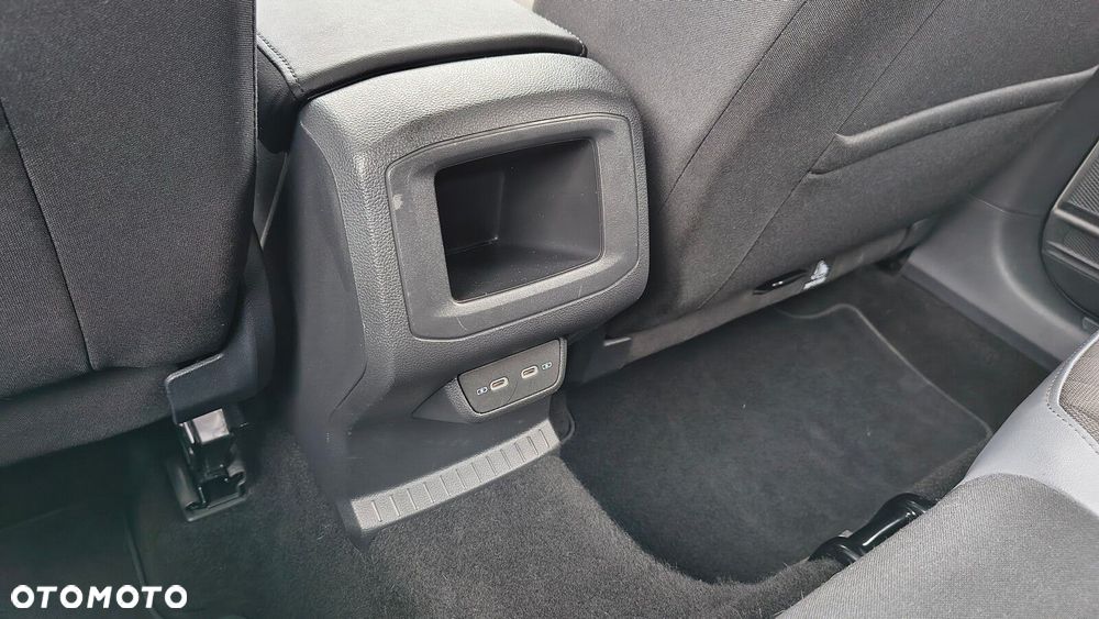 Volkswagen T-Cross 1.0 TSI Style DSG - 27