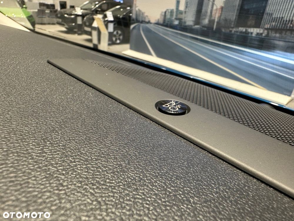 Ford Tourneo Custom - 31