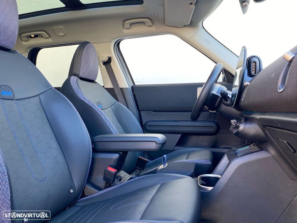 MINI Countryman D Classic M - 17