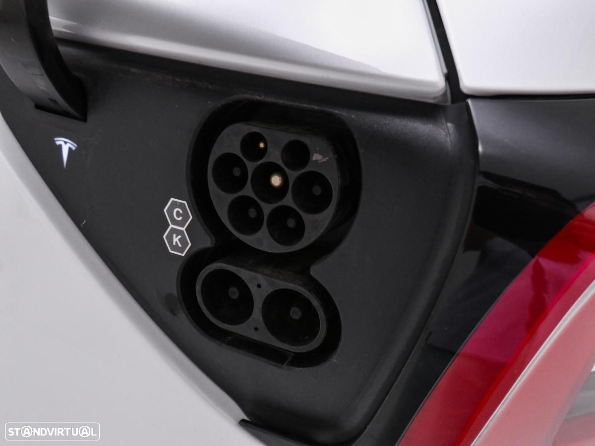 Tesla Model 3 Performance Dual Motor AWD - 25