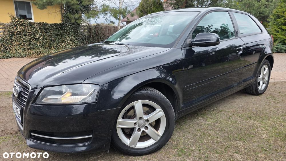 Audi A3 3-drzwiowe 1.6 TDI DPF Attraction - 6
