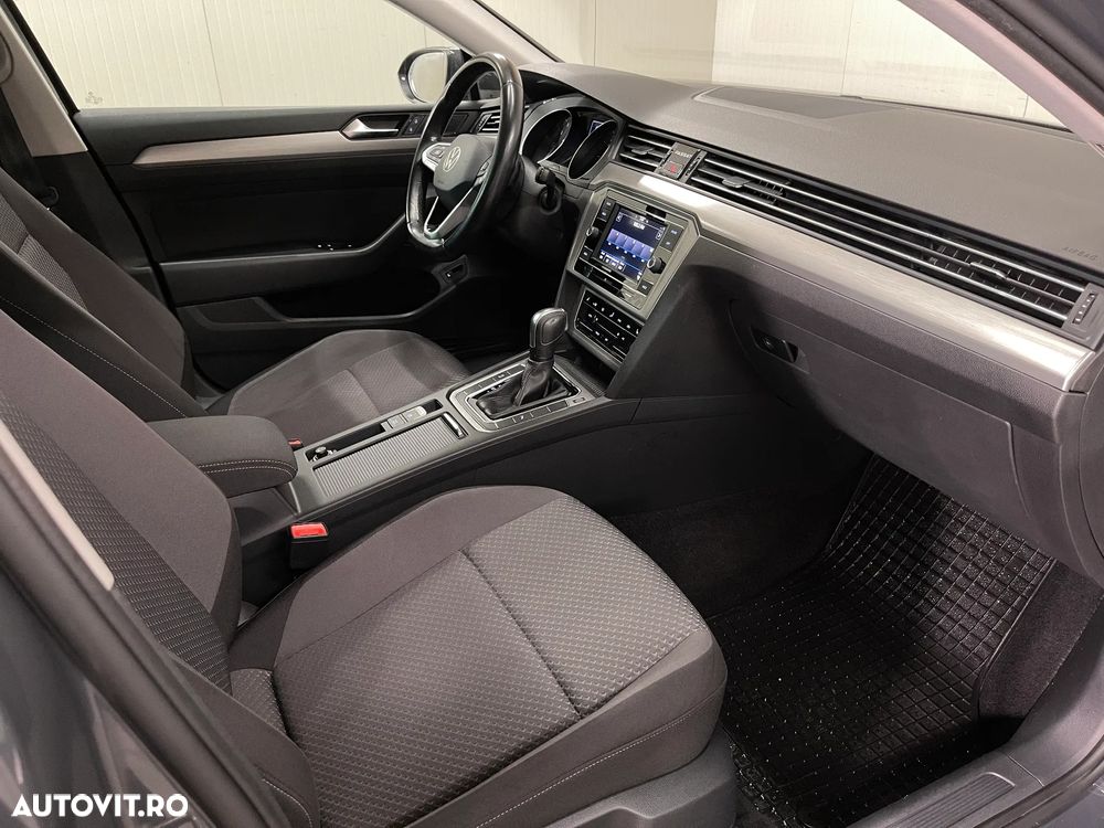 Volkswagen Passat 1.5 TSI ACT DSG Trendline - 10