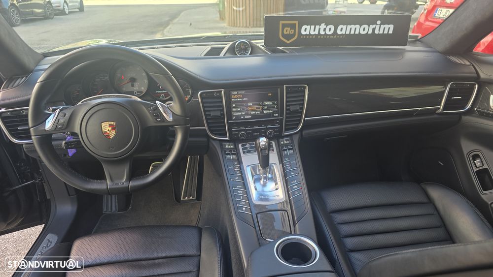 Porsche Panamera GTS PDK - 21