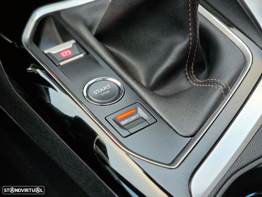 Peugeot 3008 1.2 PureTech GT Line - 38