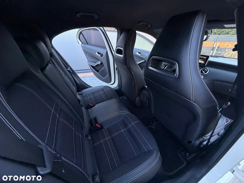 Mercedes-Benz Klasa A 200 (BlueEFFICIENCY) Urban - 20