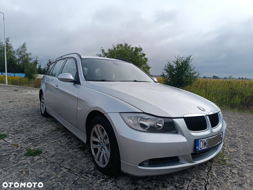 BMW Seria 3 2008 photo 2