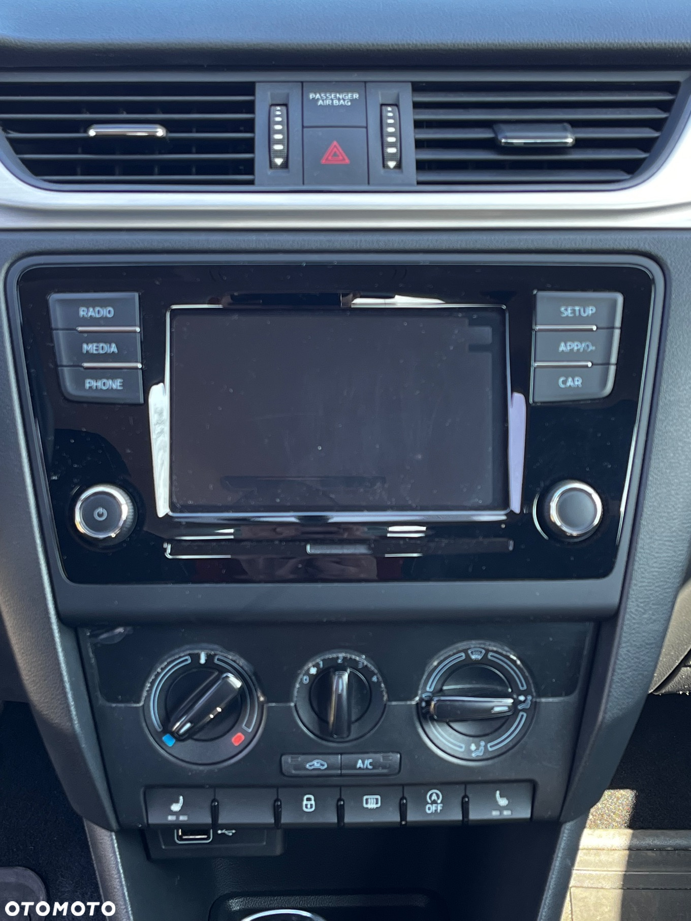 Skoda RAPID 1.0 TSI Ambition - 9