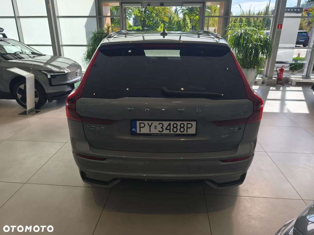 Volvo XC 60 B5 B AWD Plus Dark - 5