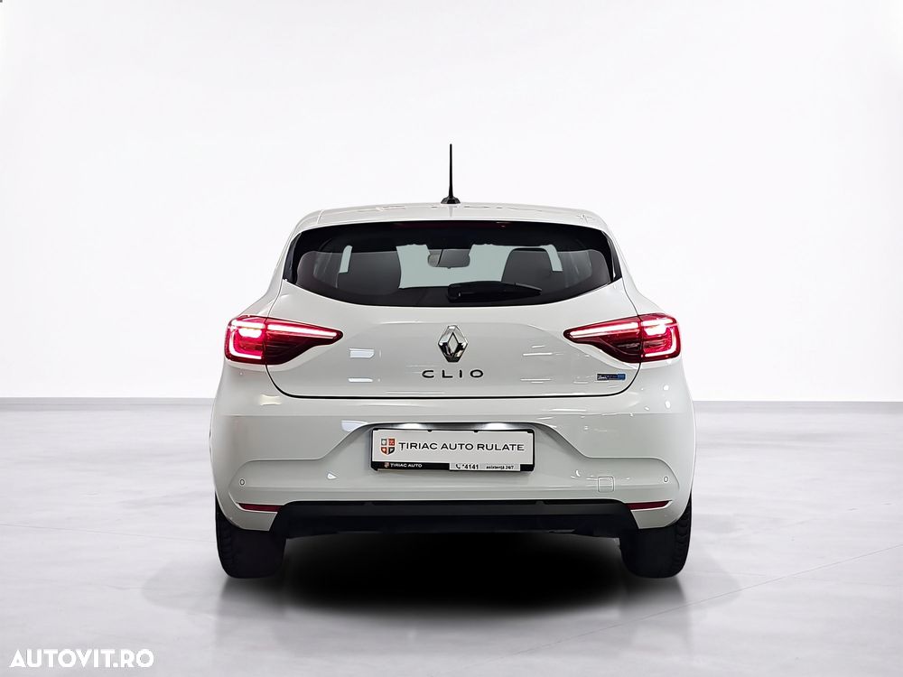 Renault Clio - 5