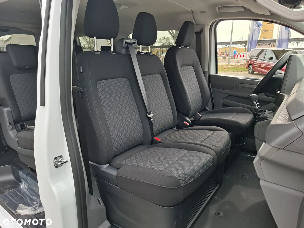 Volkswagen Transporter Kombi L2H1 M1 - 7