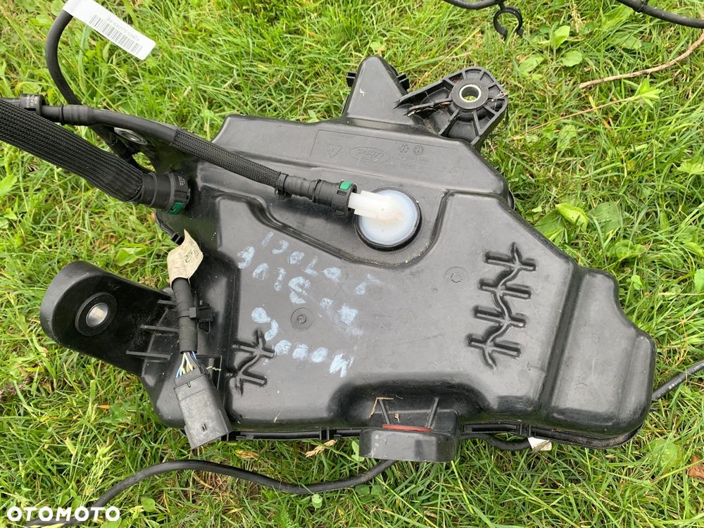 ZBIORNIK ADBLUE FORD MONDEO MK5 KG93-5J228-AD - 3