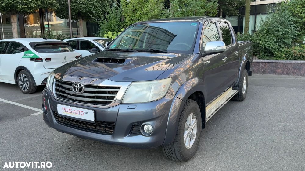 Toyota Hilux 4x4 Cabina Dubla Style - 3